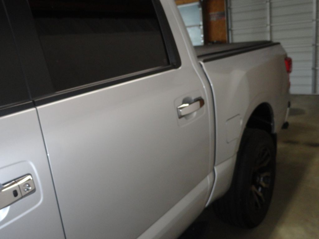 2020 Nissan Titan Image 16