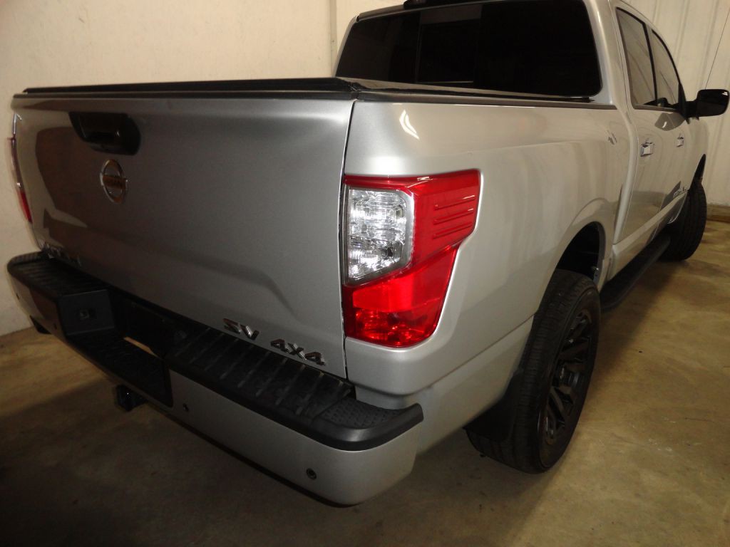 2020 Nissan Titan Image 49