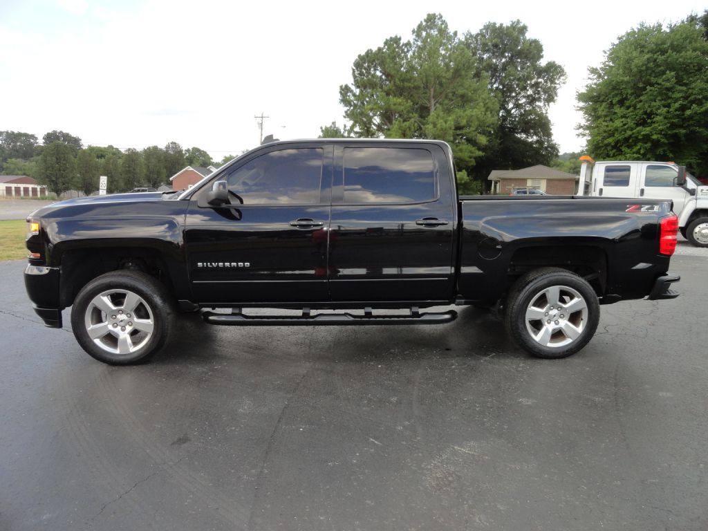 2018 Chevrolet Silverado 1500 Image 3
