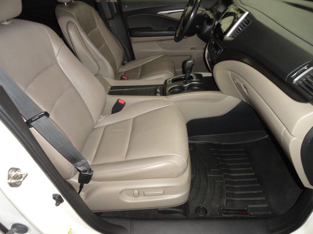 2016 Honda Pilot Image 11