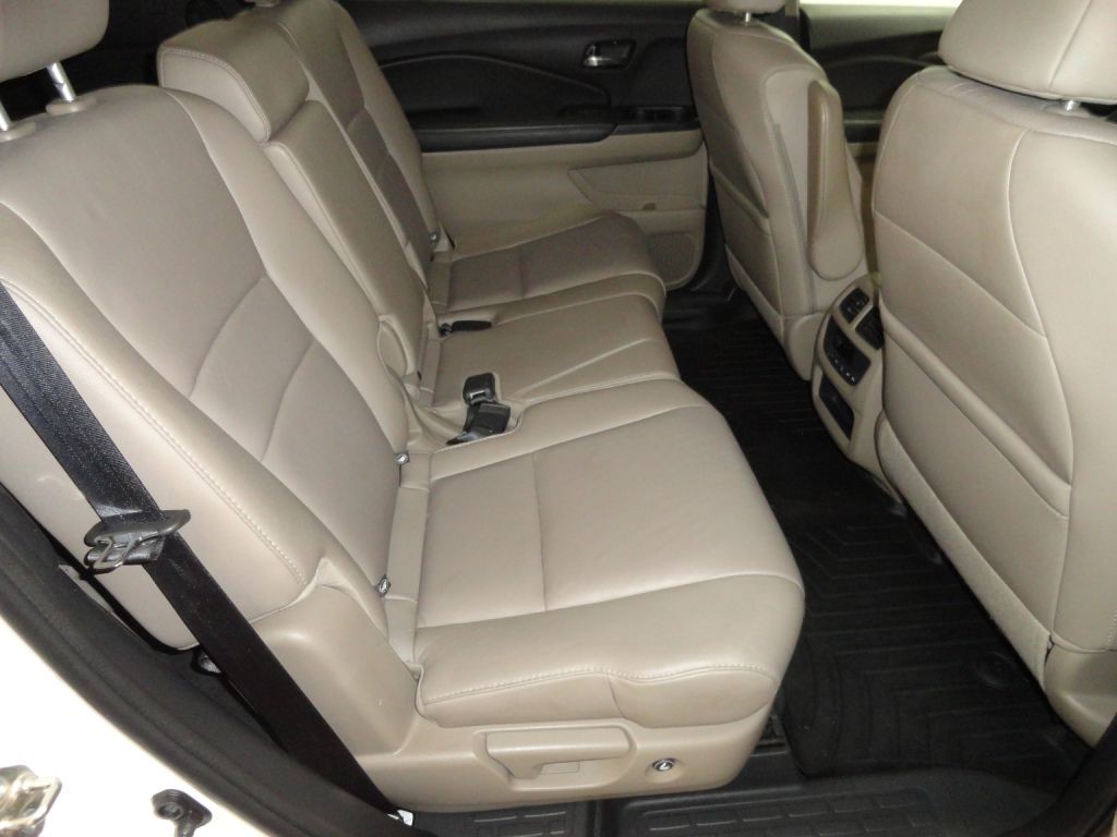 2016 Honda Pilot Image 12