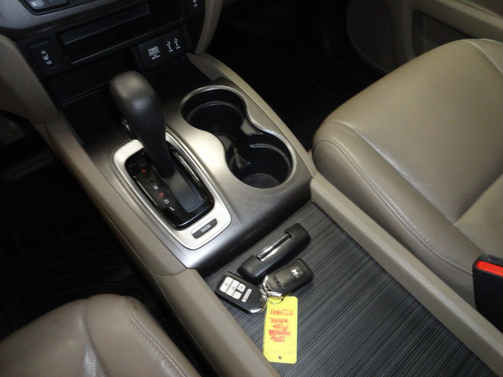 2016 Honda Pilot Image 16