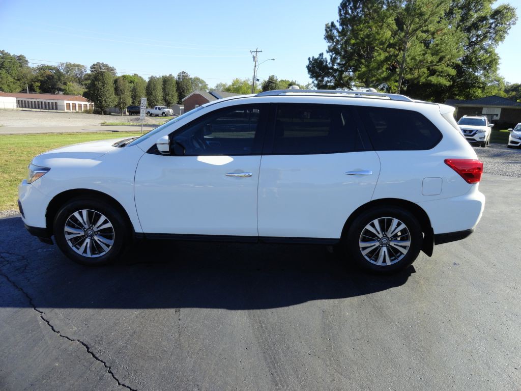 2018 Nissan Pathfinder Image 3