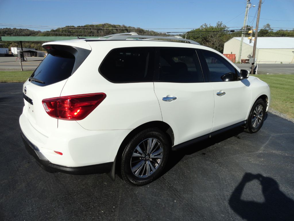 2018 Nissan Pathfinder Image 5