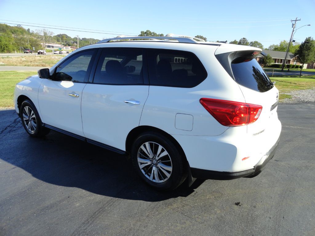 2018 Nissan Pathfinder Image 6