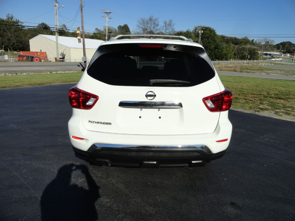 2018 Nissan Pathfinder Image 7
