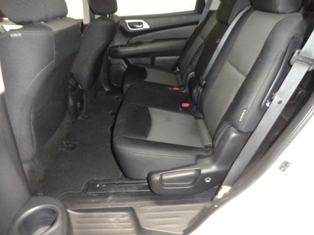 2018 Nissan Pathfinder Image 10
