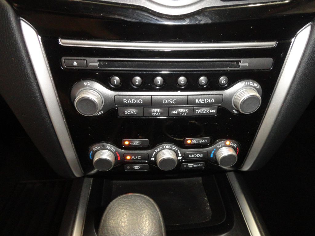 2018 Nissan Pathfinder Image 16