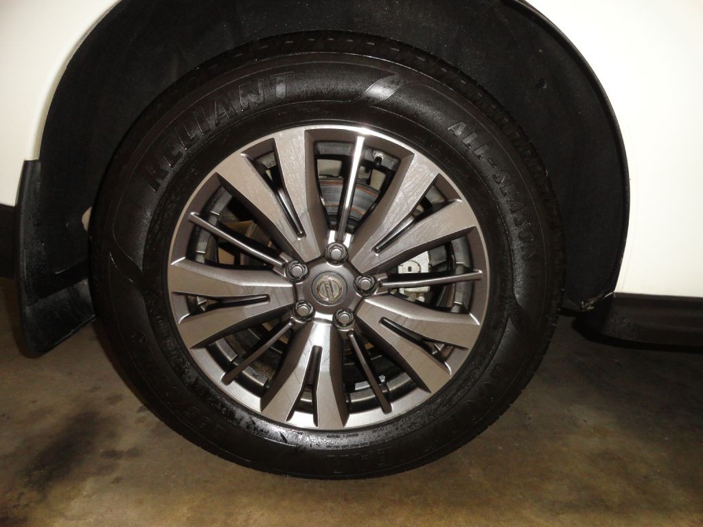 2018 Nissan Pathfinder Image 33