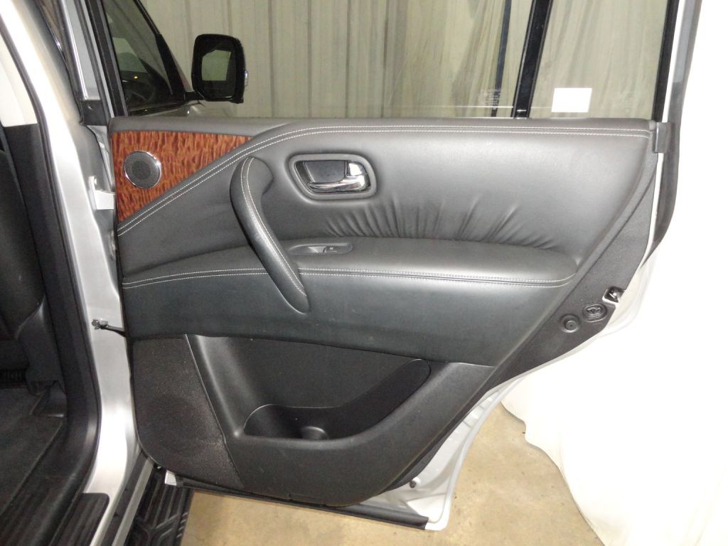2018 Nissan Armada Image 24
