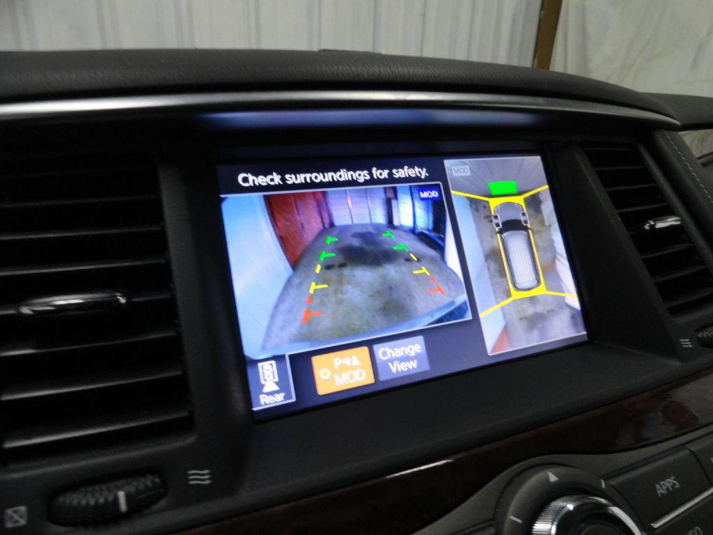 2018 Nissan Armada Image 39