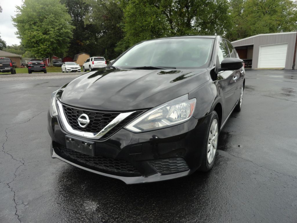 2017 Nissan Sentra Image 2