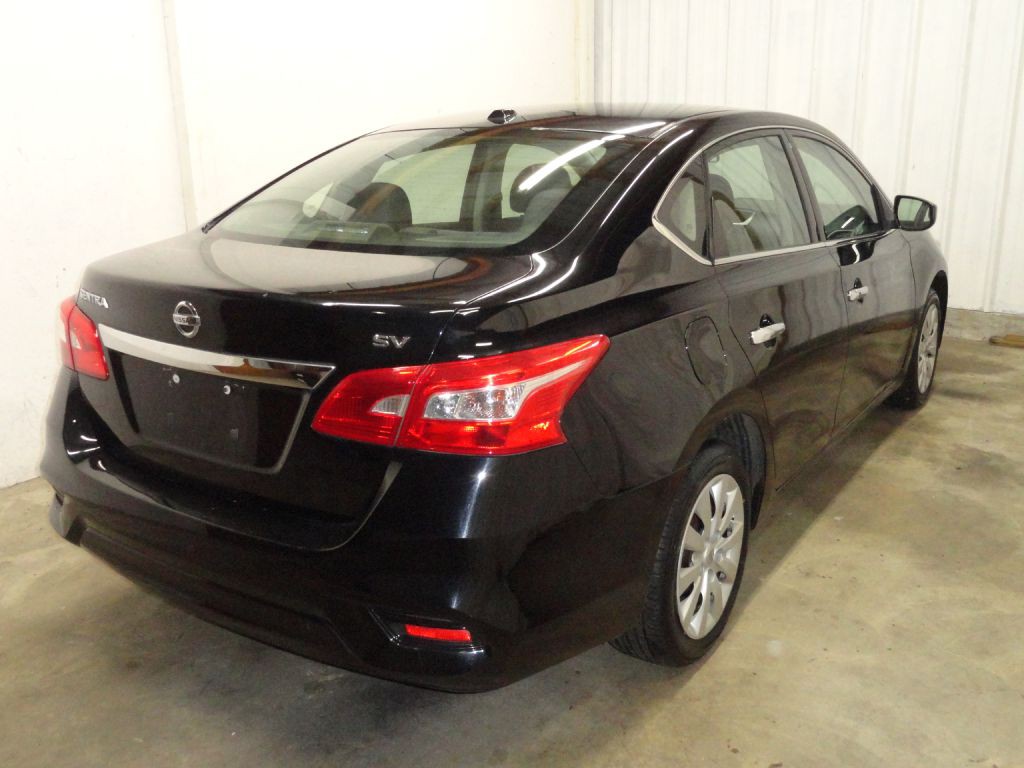 2017 Nissan Sentra Image 13