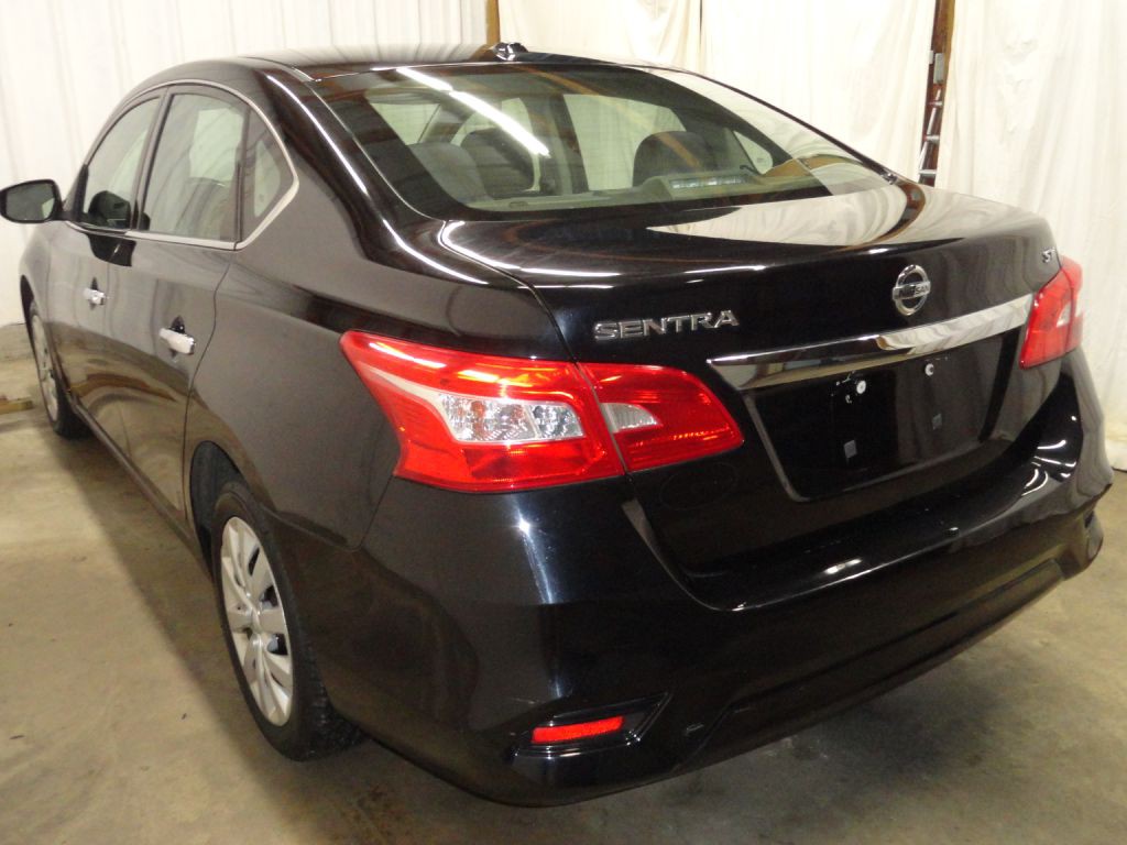 2017 Nissan Sentra Image 15