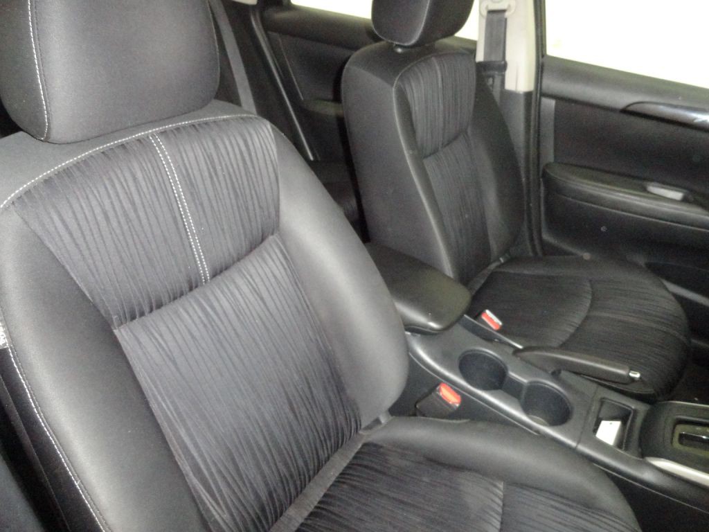2017 Nissan Sentra Image 24
