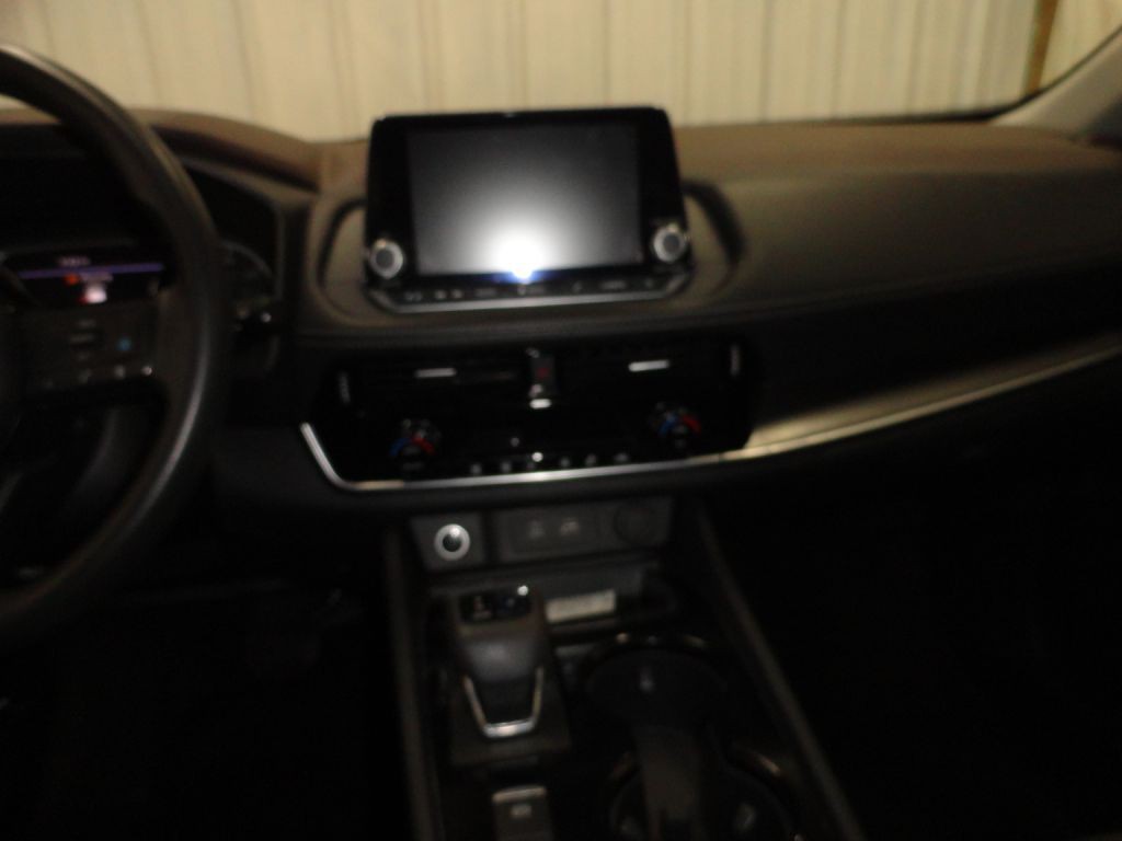 2021 Nissan Rogue Image 32