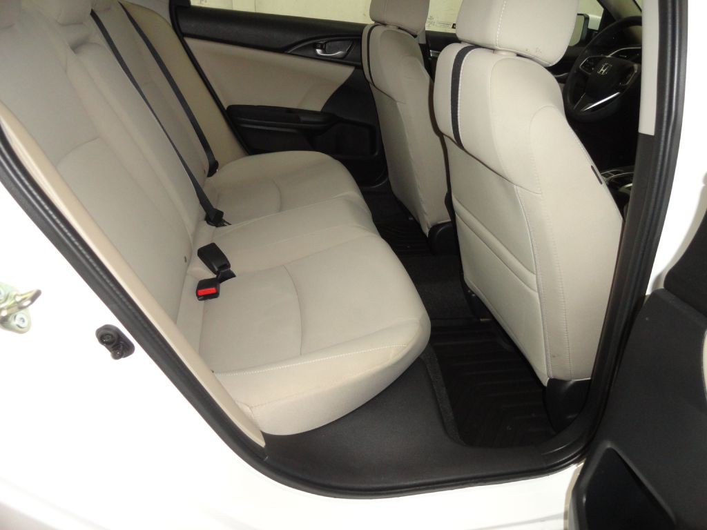 2017 Honda Civic Image 11