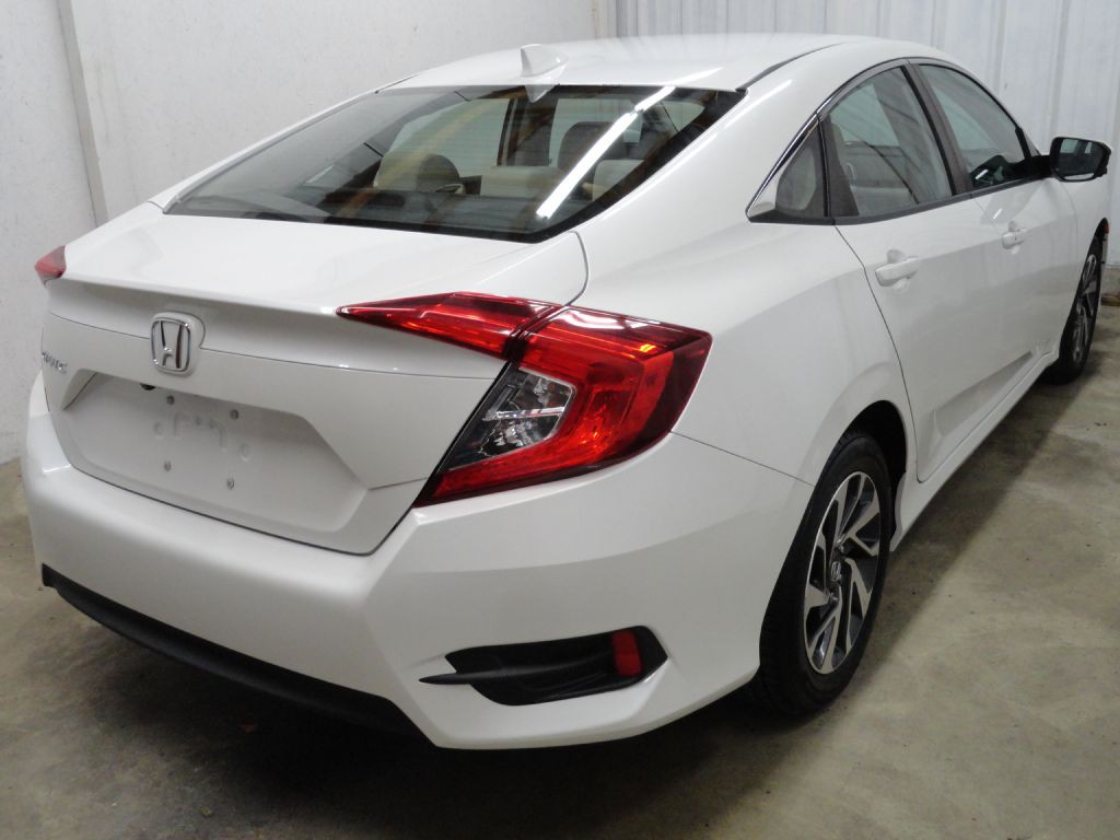 2017 Honda Civic Image 13