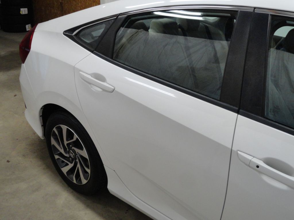 2017 Honda Civic Image 14