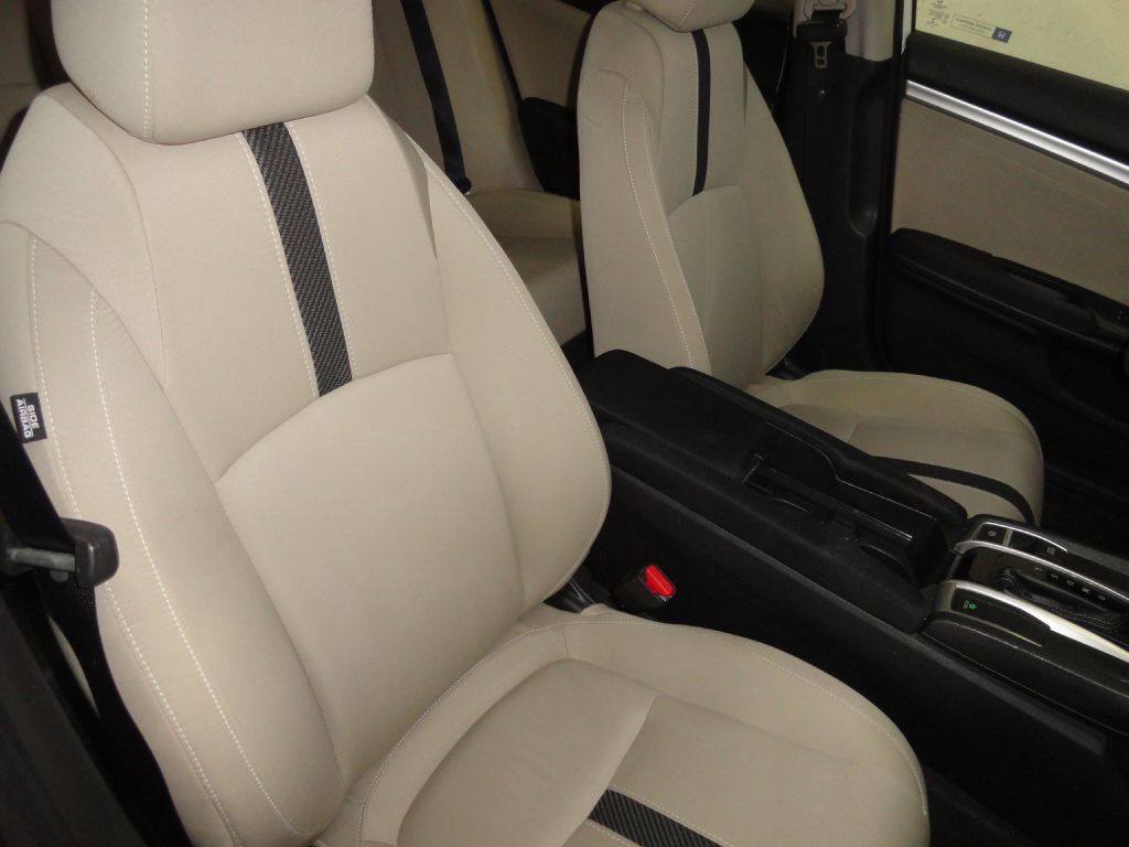 2017 Honda Civic Image 24
