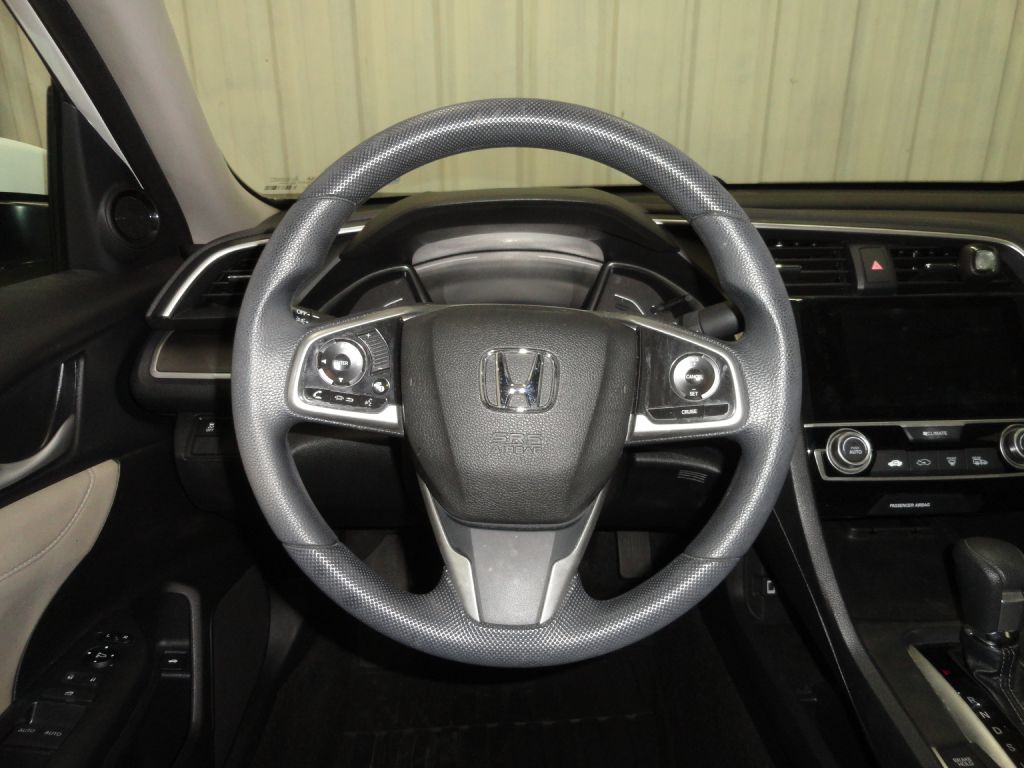 2017 Honda Civic Image 31