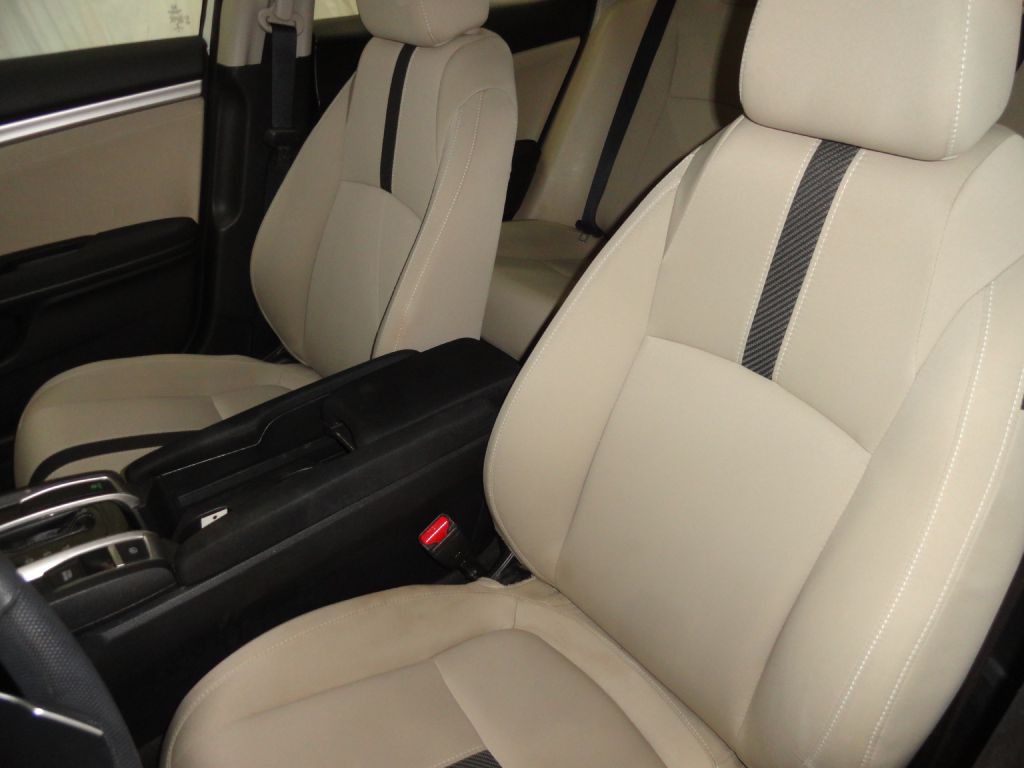 2017 Honda Civic Image 34