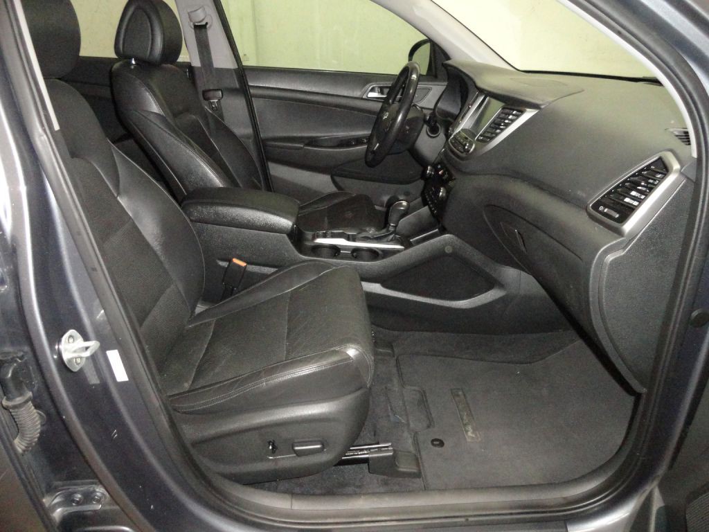 2016 Hyundai Tucson Image 13