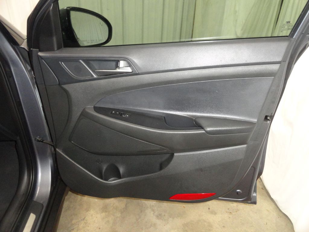 2016 Hyundai Tucson Image 24