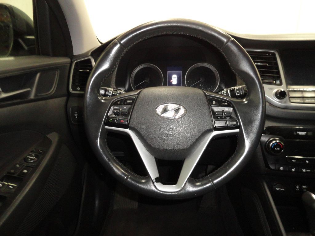 2016 Hyundai Tucson Image 31