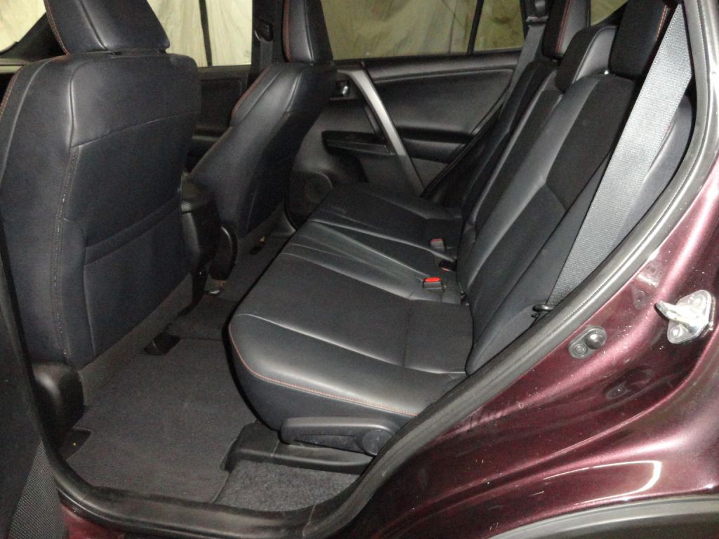 2016 Toyota Rav4 Image 10