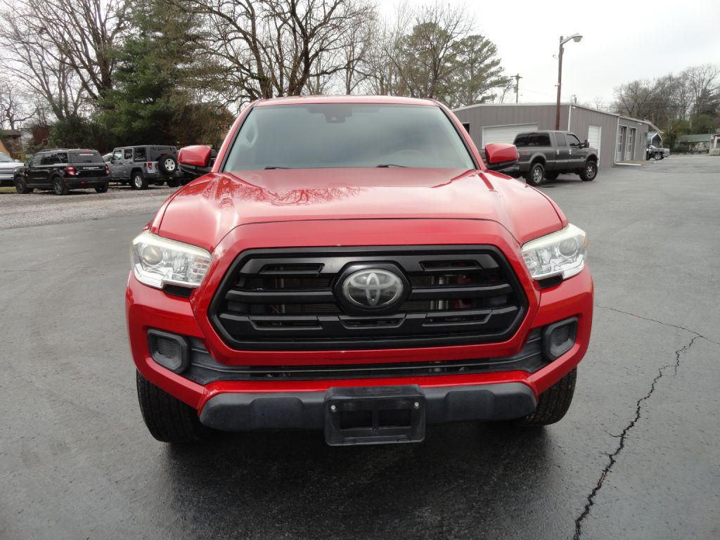 2018 Toyota Tacoma Image 4