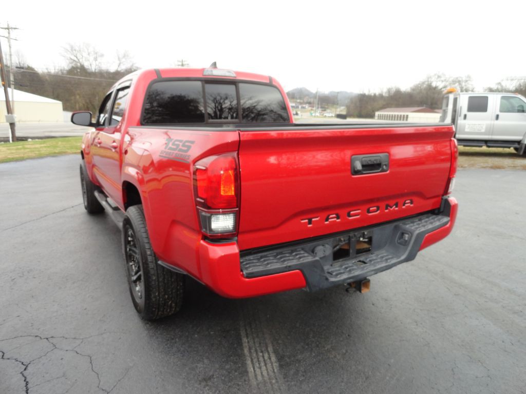 2018 Toyota Tacoma Image 8