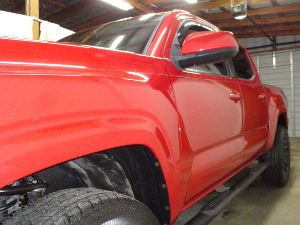 2018 Toyota Tacoma Image 18