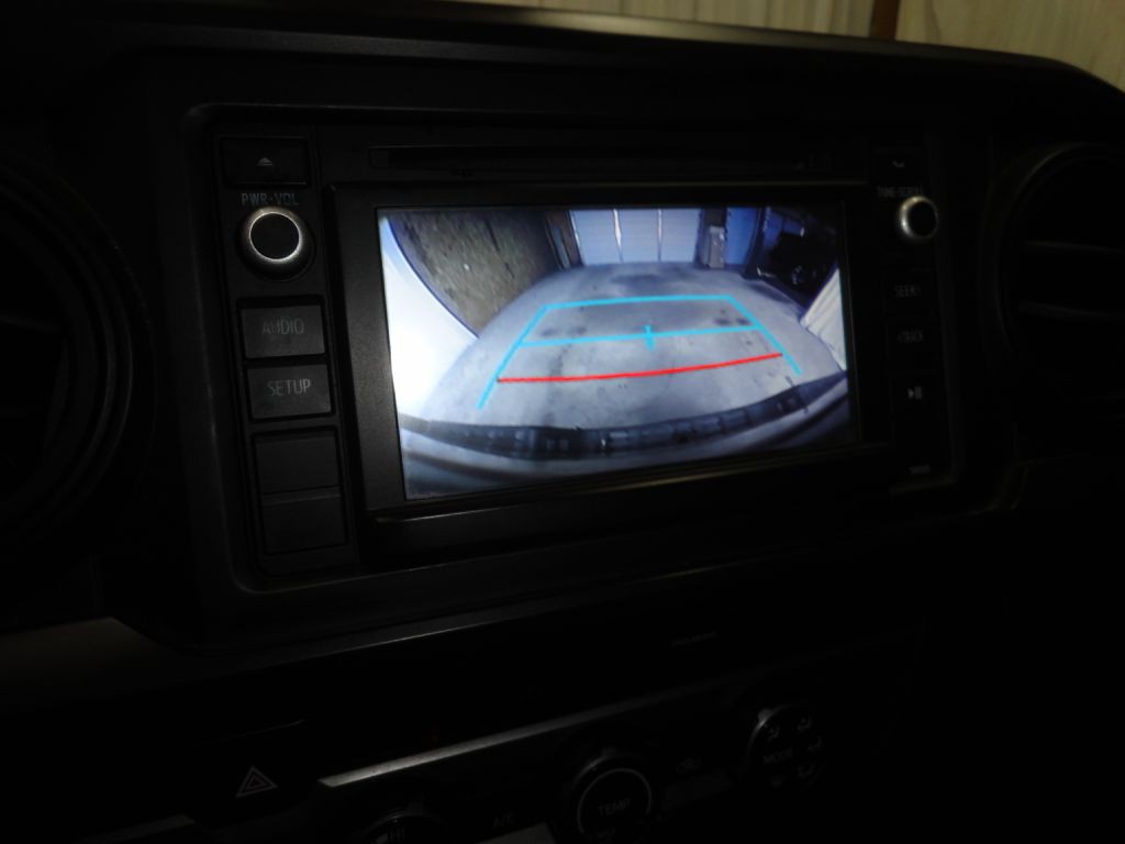 2018 Toyota Tacoma Image 36