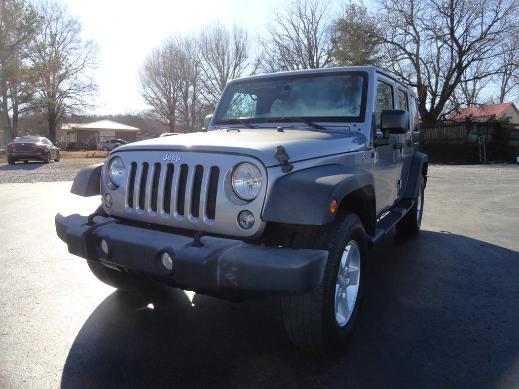 2017 Jeep Wrangler Unlimited Image 2