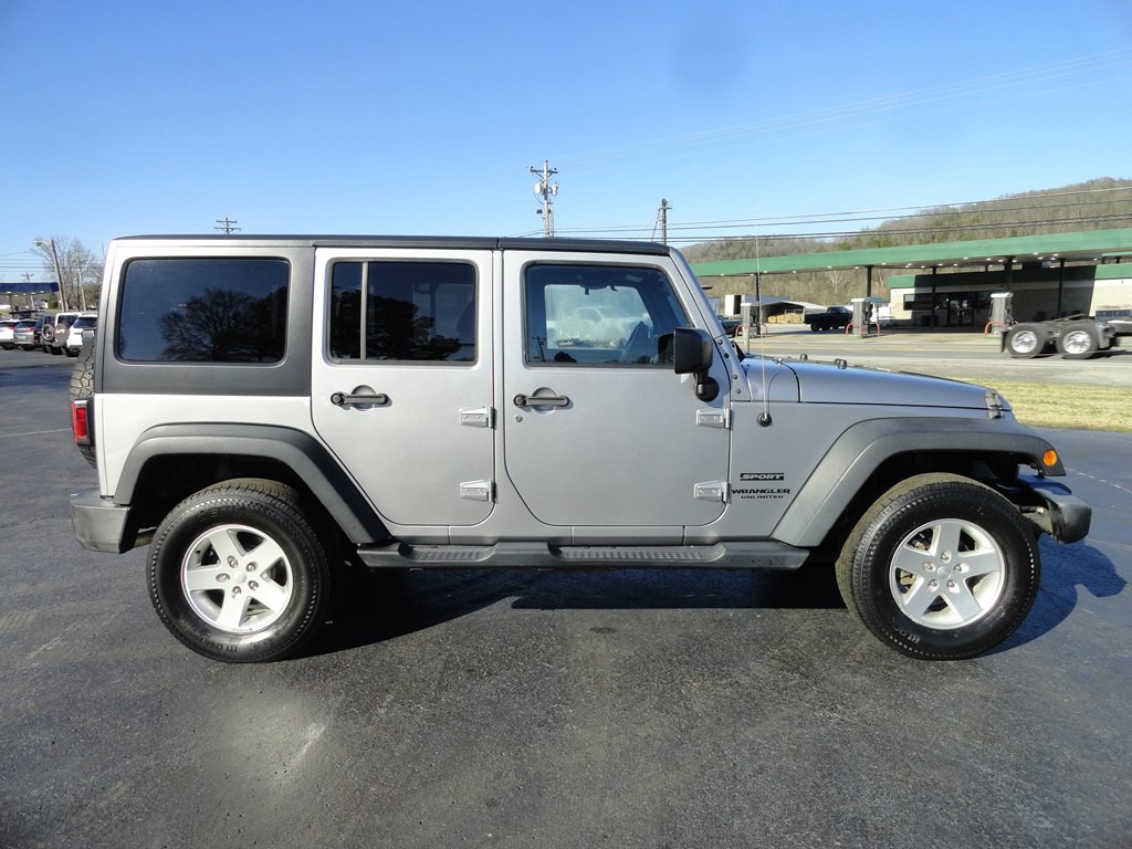 2017 Jeep Wrangler Unlimited Image 5