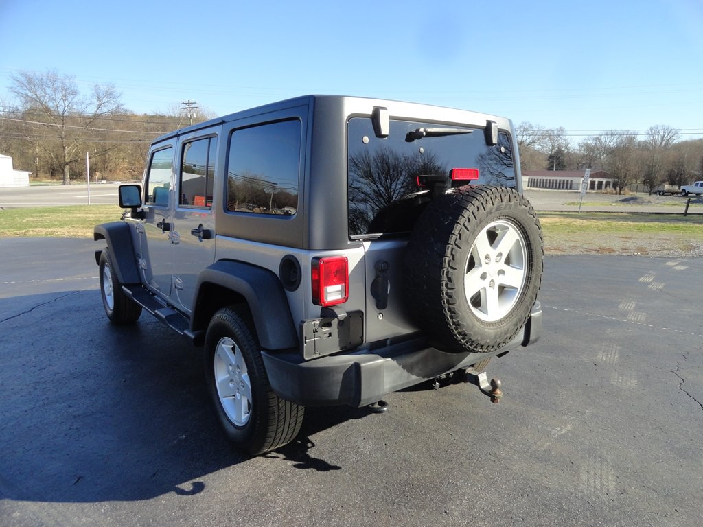 2017 Jeep Wrangler Unlimited Image 8