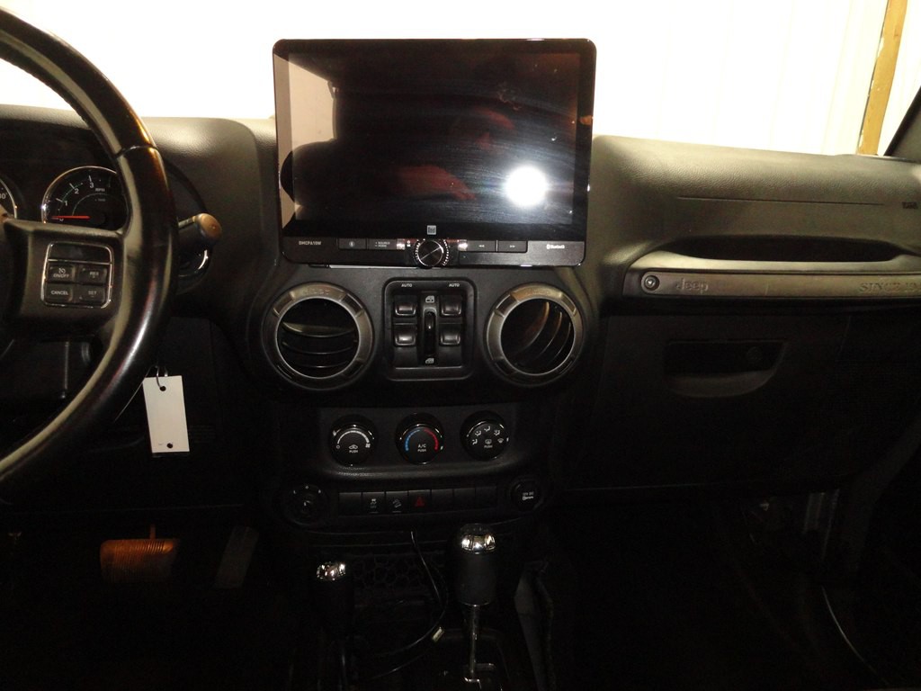 2017 Jeep Wrangler Unlimited Image 32