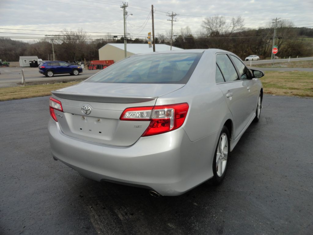 2014 Toyota Camry Image 6