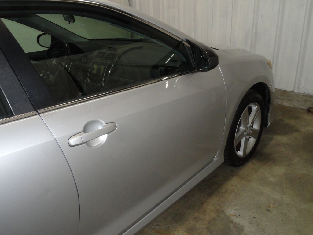 2014 Toyota Camry Image 20