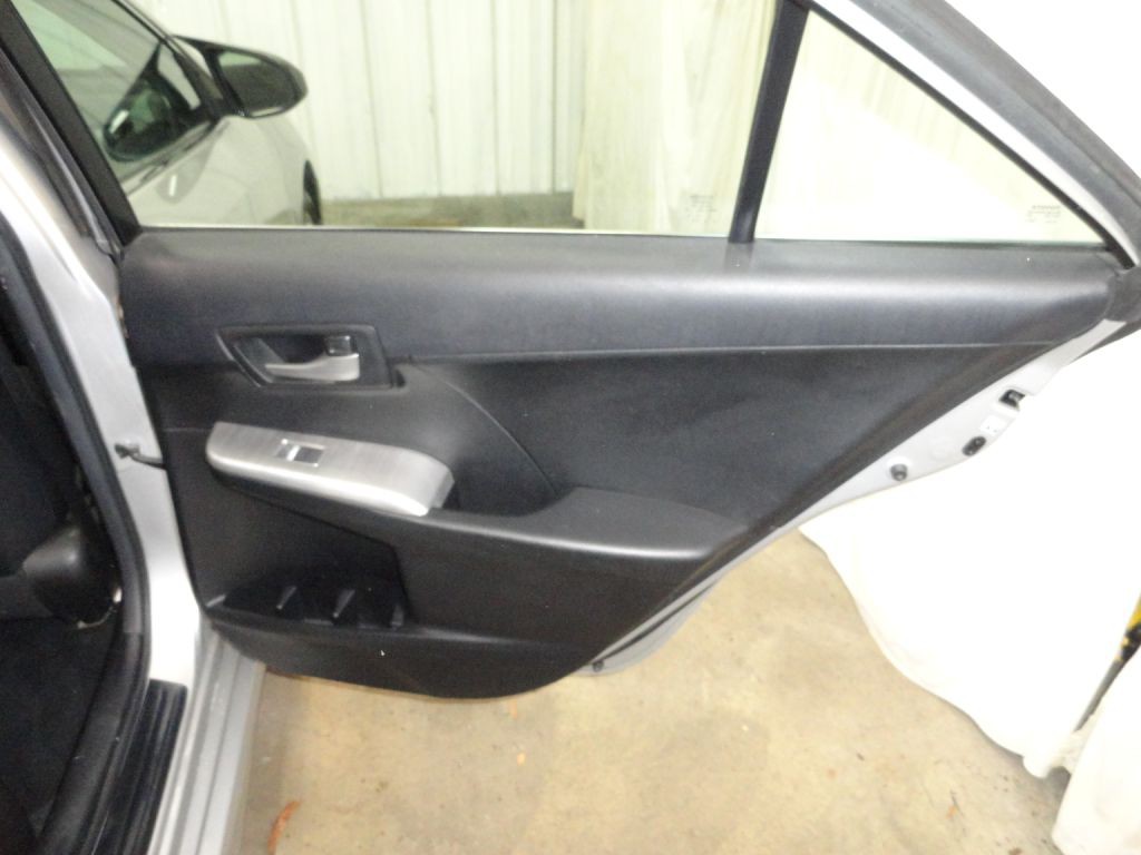 2014 Toyota Camry Image 21