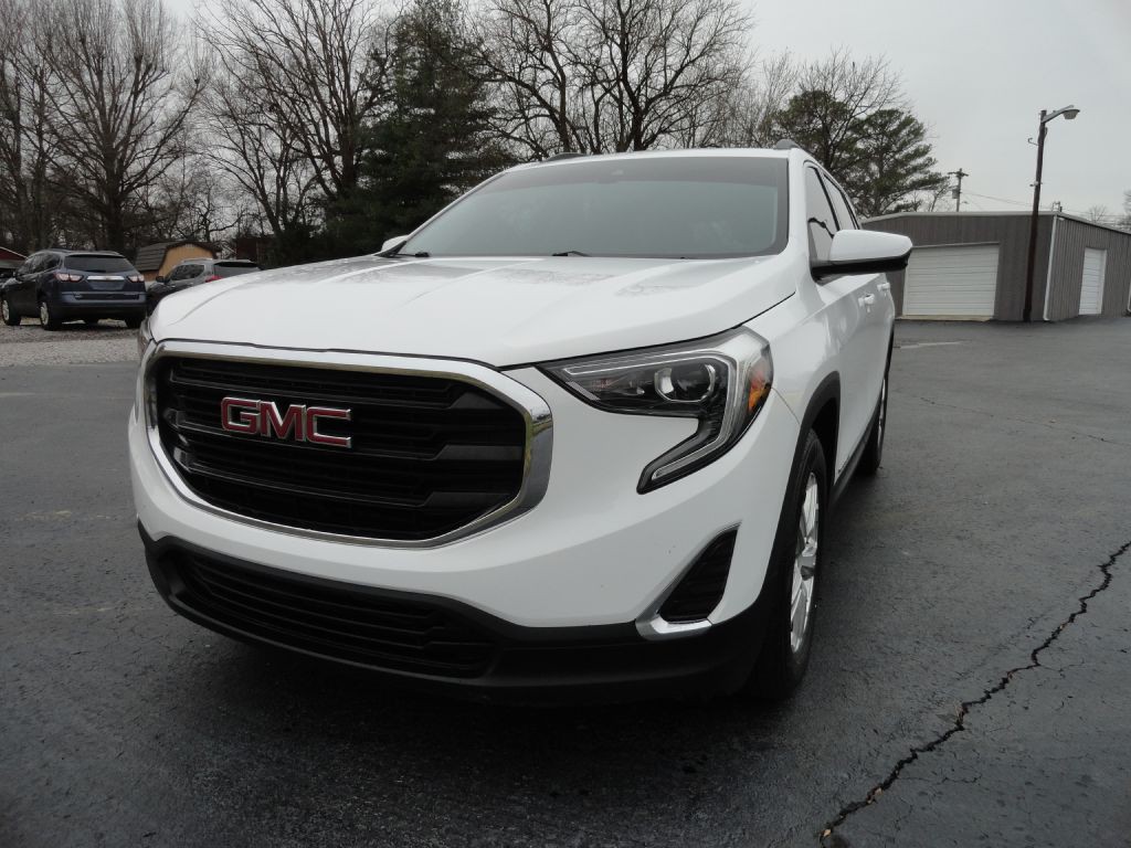 2020 GMC Terrain Image 2