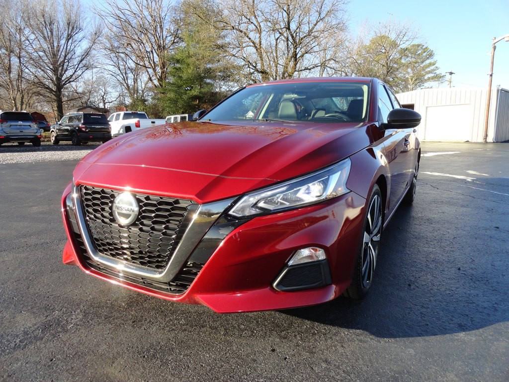 2020 Nissan Altima Image 2