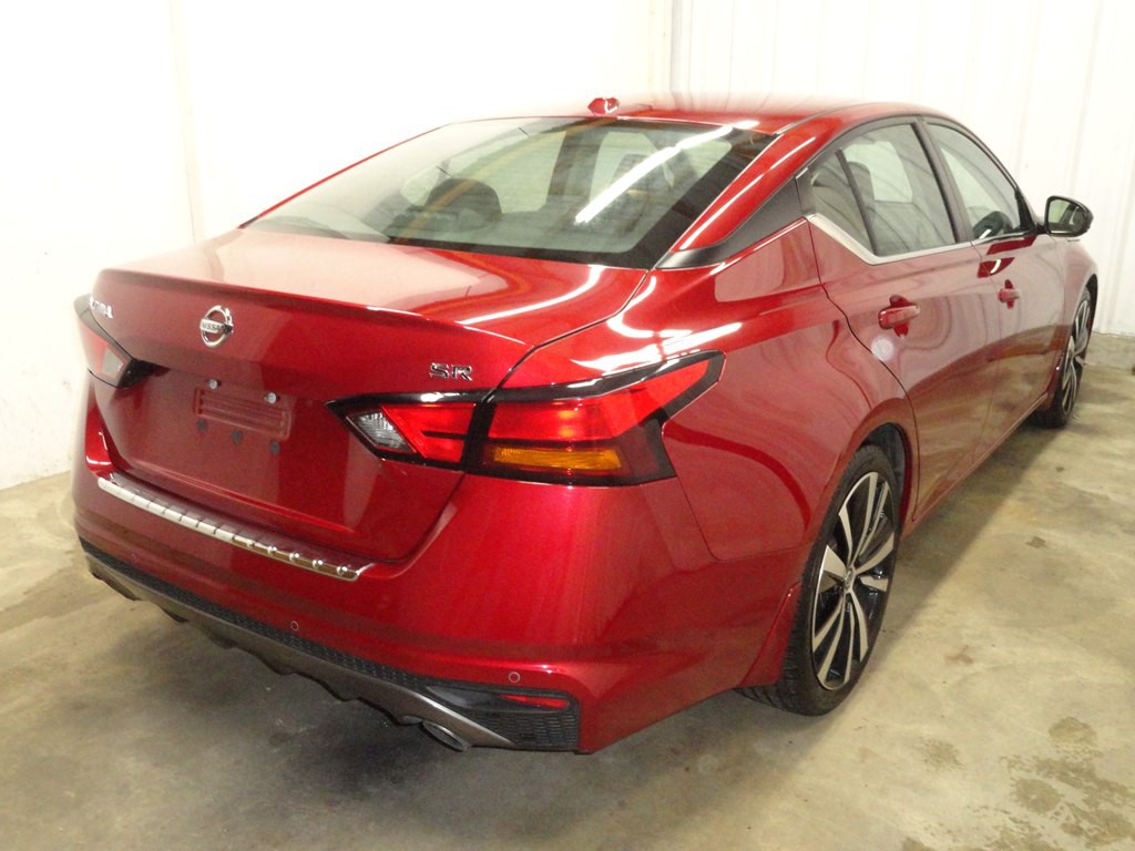 2020 Nissan Altima Image 13