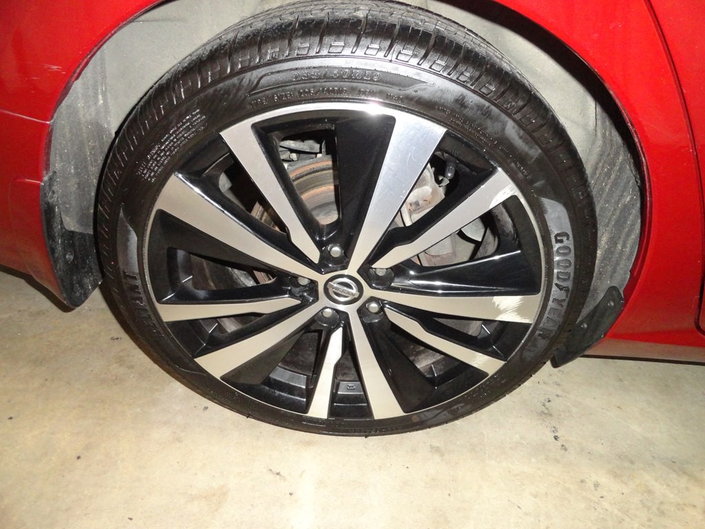 2020 Nissan Altima Image 25