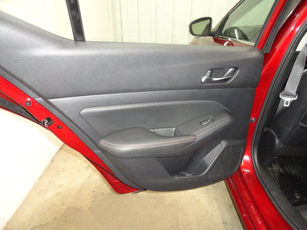 2020 Nissan Altima Image 29