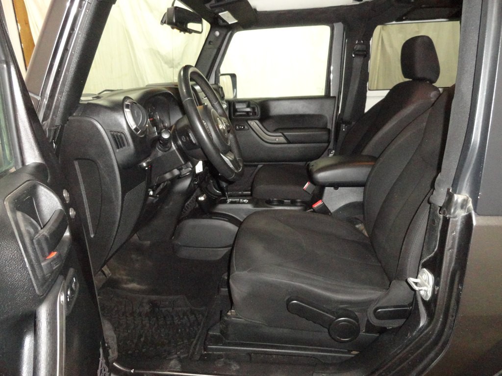 2018 Jeep Wrangler Image 9