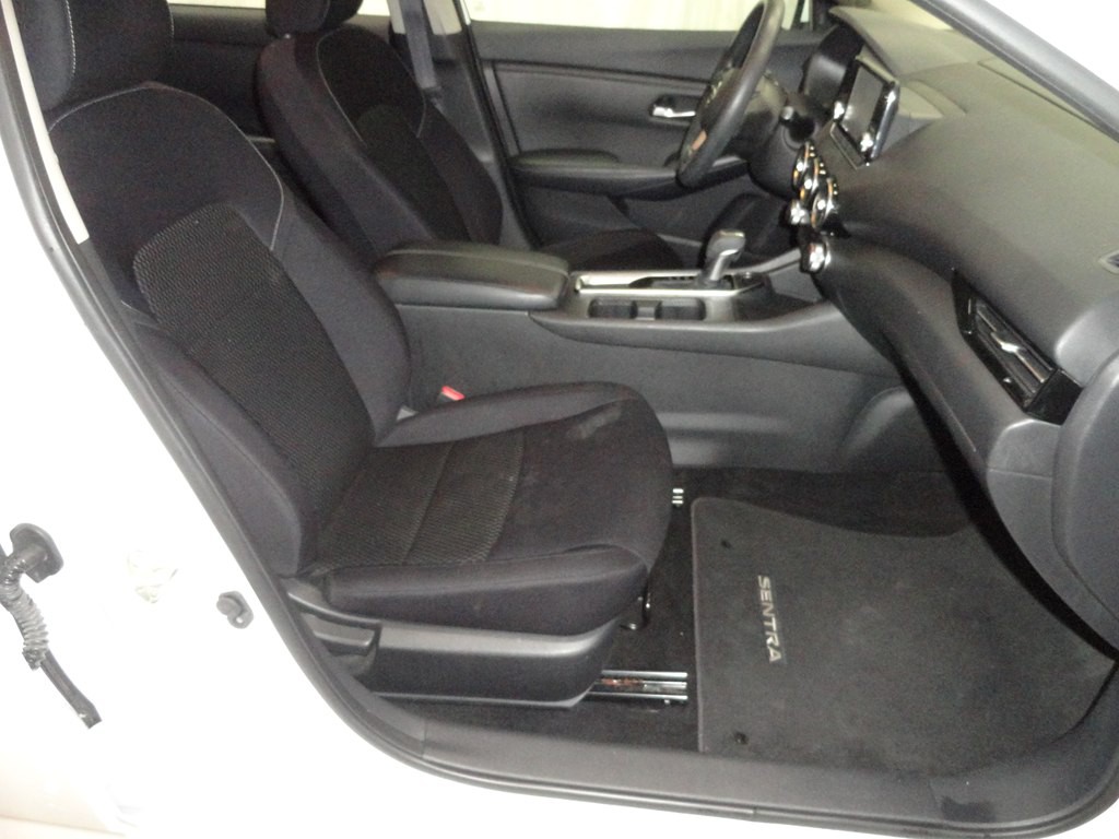 2020 Nissan Sentra Image 11