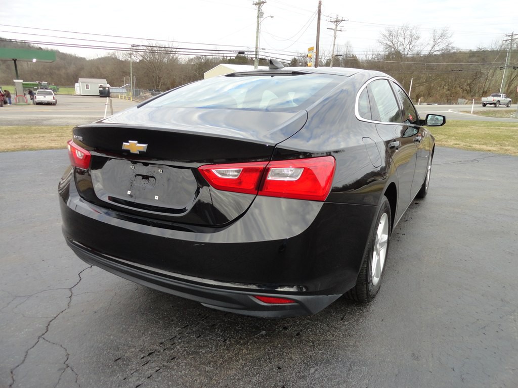 2022 Chevrolet Malibu Image 6