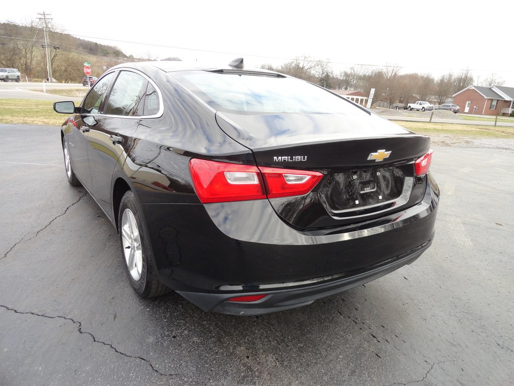 2022 Chevrolet Malibu Image 8